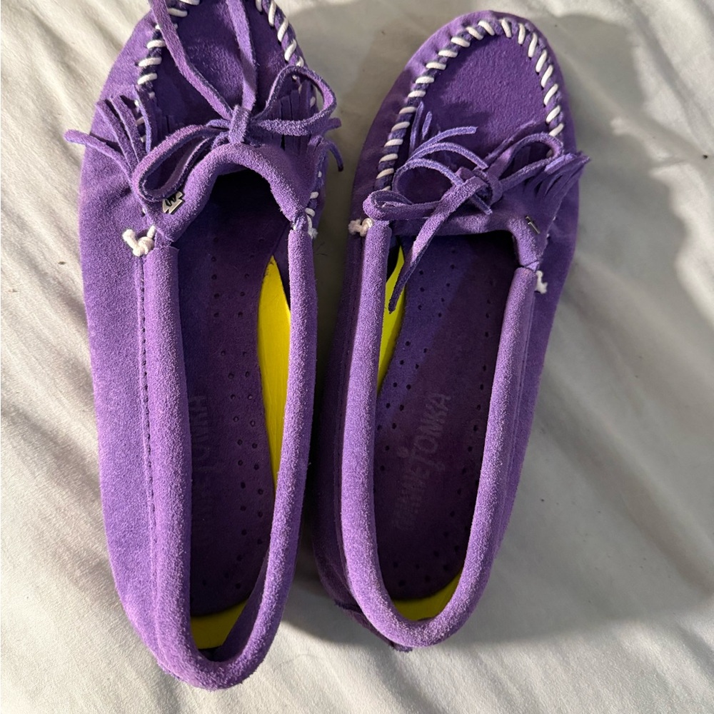 Minnetonka Purple Suede Women's Moccasins